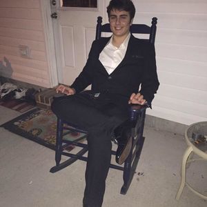 Meet your Posher, Hunter